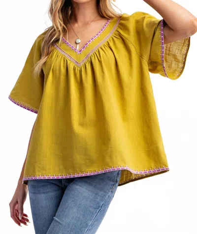 Easel Boho Top In Green In Multi
