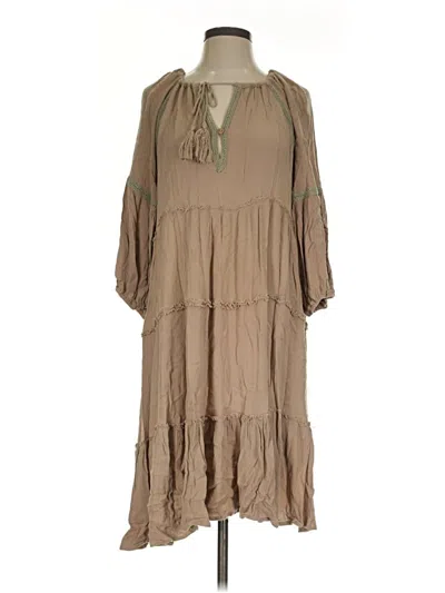 Pre-owned Easel Casual Dress In Tan