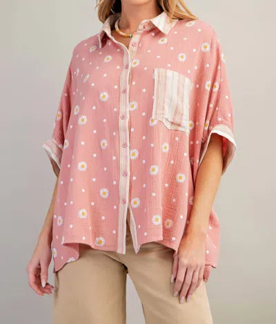 Easel Daisy Gauze Top In Mauve In Pink