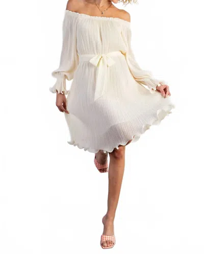 Easel Effortlessly You Dress In White