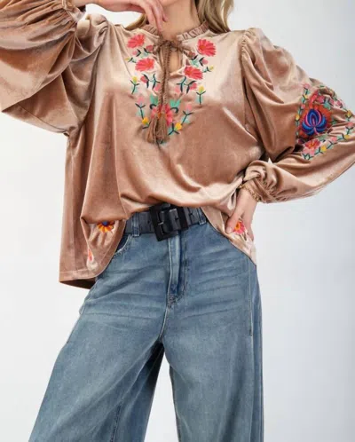 Easel Embellished Detailed Floral Velvet Top In Latte In Multi