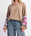 Easel Floral Patchwork Sweatshirt In Dune In Multi