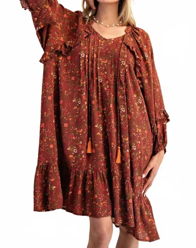Easel Floral Printed Short Dress In Chestnut In Brown