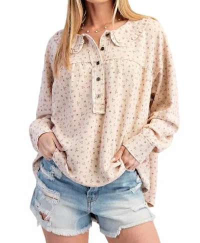 Easel Floral Thermal Top In Ecru In Neutral