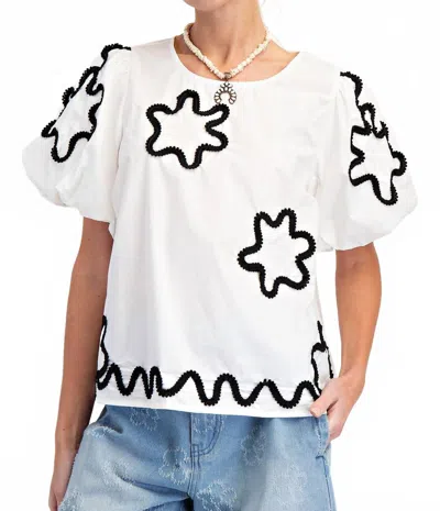 Easel Flower Patch Cotton Poplin Top In White