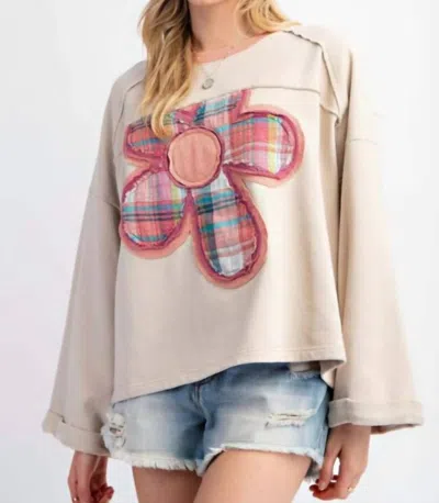 Easel Flower Patch Pullover In Ecru In White