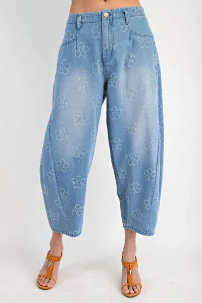 Easel Flower Patterned Washed Barrel Jeans In Washed Denim In Blue