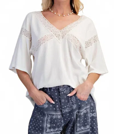 Easel Lace Trim V-neck Top In White