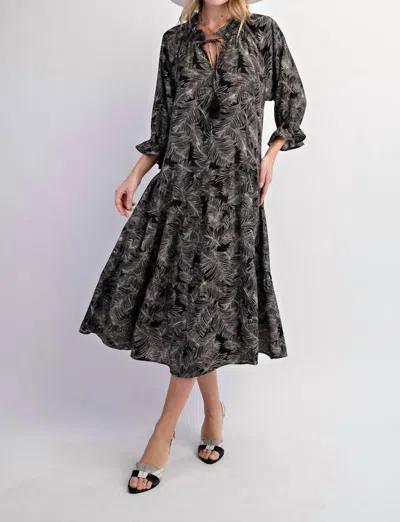 Easel Leaf Print Maxi Dress In Black