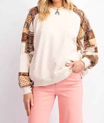 Easel Mixed Sleeves Top In Khaki In Green