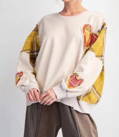 Easel Oh My Heart Patch Top In Ecru In White