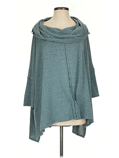 Pre-owned Easel Poncho In Teal