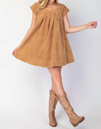 Easel Round Up For Love Dress In Camel In Brown