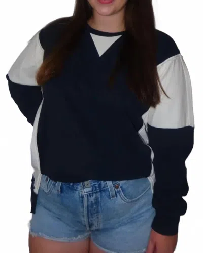 Easel Sarah Sweatshirt In Navy/ Ecru In Blue