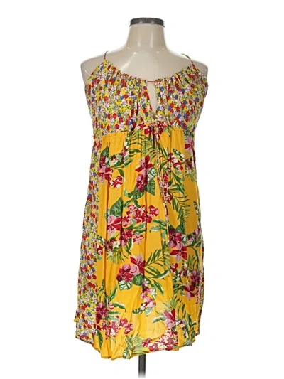 Pre-owned Easel Sleeveless Blouse In Yellow