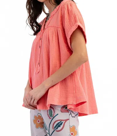Easel Soft Washed Woven Top In Coral In Orange
