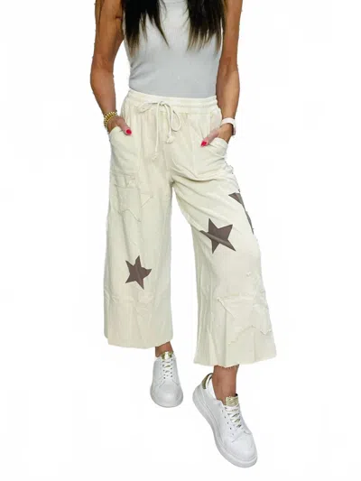Easel Star Patch Pant In Ecru In White