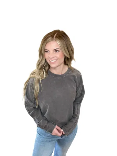 Easel Trinity Long Sleeve Lightweight Top In Charcoal In Pink