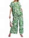 Easel Tropical Popcorn Knit Pants - Plus In Jungle Green In Multi
