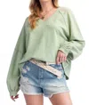 Easel Wild Terry Top In Mint In Green