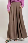 Easel Wool Doby Wide Pants In Mocha In Brown