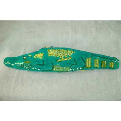 East End Press Alligator Fabric Pouch In Green