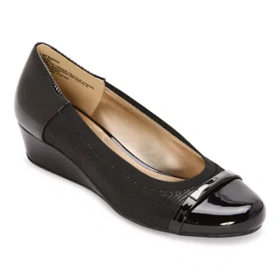 East Fifth East 5th Eachy Womens Cap Closed Toe Ballet Flats In Black