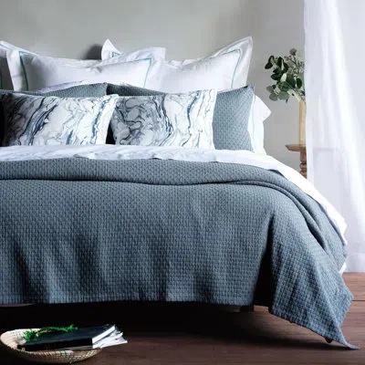 Eastern Accents Akela Reversible Modern & Contemporary 1 Piece Coverlet In Teal