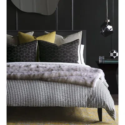 Eastern Accents Bowie Black/white Modern & Contemporary Comforter In Black,white