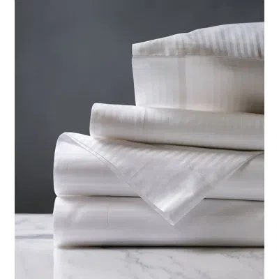 Eastern Accents Emilio 300 Thread Count Egyptian-quality Cotton Percale Sheet Set In White