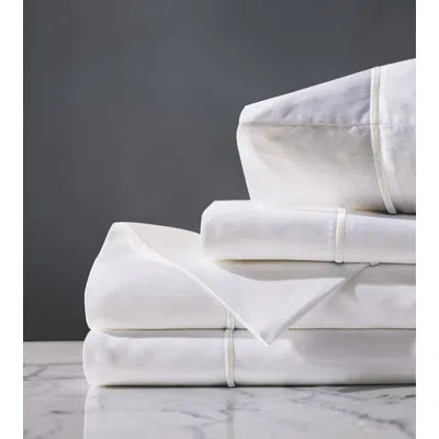 Eastern Accents Linea 300 Thread Count Egyptian-quality Cotton Sateen Sheet Set In White,white