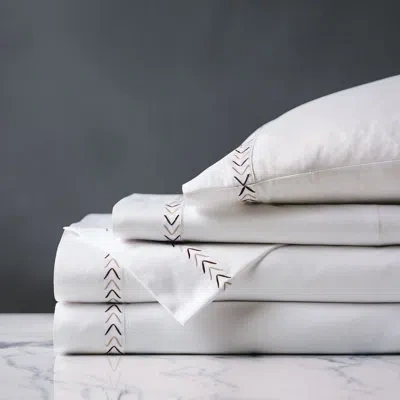 Eastern Accents Miri Coffee 300 Thread Count 100% Cotton Sheet Set In White