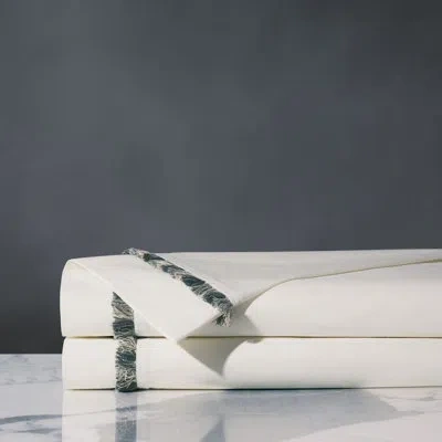 Eastern Accents Monterosa 200 Thread Count Egyptian-quality Cotton Percale Flat Sheet In Ivory
