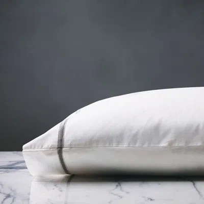 Eastern Accents Willow 200 Thread Count Egyptian-quality Cotton Percale Pillowcase In Dove