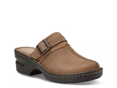 Eastland Mae Clog In Multi