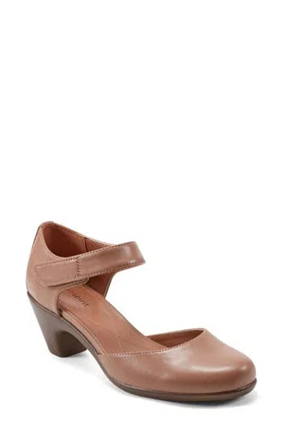 Easy Spirit Casity D'orsay Mid Pump In Brown