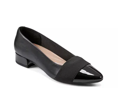 Easy Spirit Castle Pump In Black