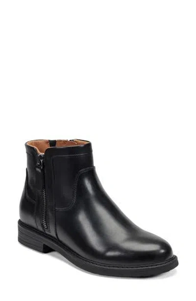 Easy Spirit Jessamy 3 Ankle Boot In Black