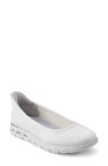 Easy Spirit Noemi Wedge In White