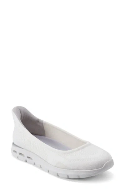 Easy Spirit Noemi Wedge In White