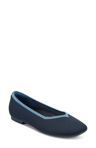 Easy Spirit Norene Flat In Blue
