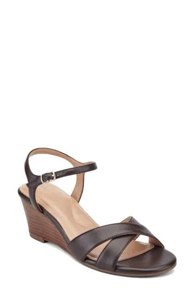 Easy Spirit Noya Wedge Sandal In Multi