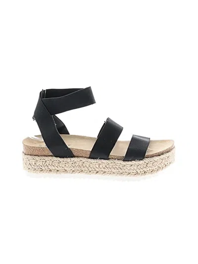 Pre-owned Easy Spirit Sandals In Black