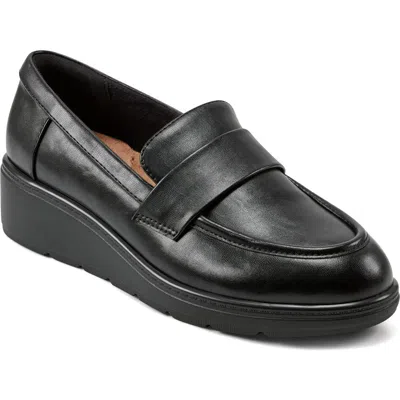 Easy Spirit Wedge Loafer In Black