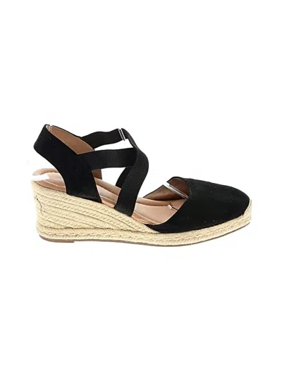 Pre-owned Easy Spirit Wedges In Black