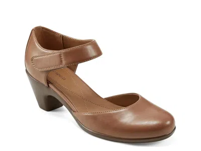 Easy Spirit Wide Width Casity Pump In Brown