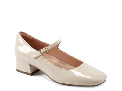 Easy Spirit Wide Width Janica Pump In Neutral