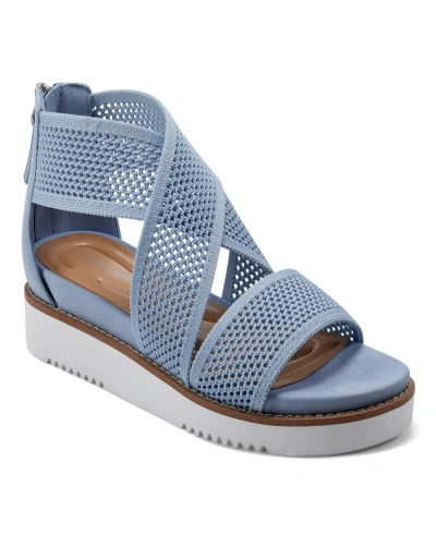 Easy Spirit Women's Wander Round Toe Strappy Casual Sandals In Light Blue