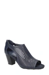 Easy Street Amira Laser Cut Pump In Navy