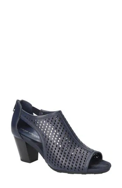 Easy Street Amira Laser Cut Pump In Navy